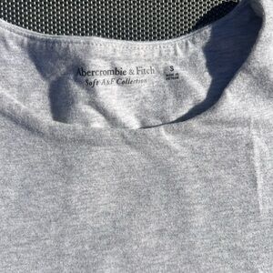 a&f • soft grey bodysuit size s